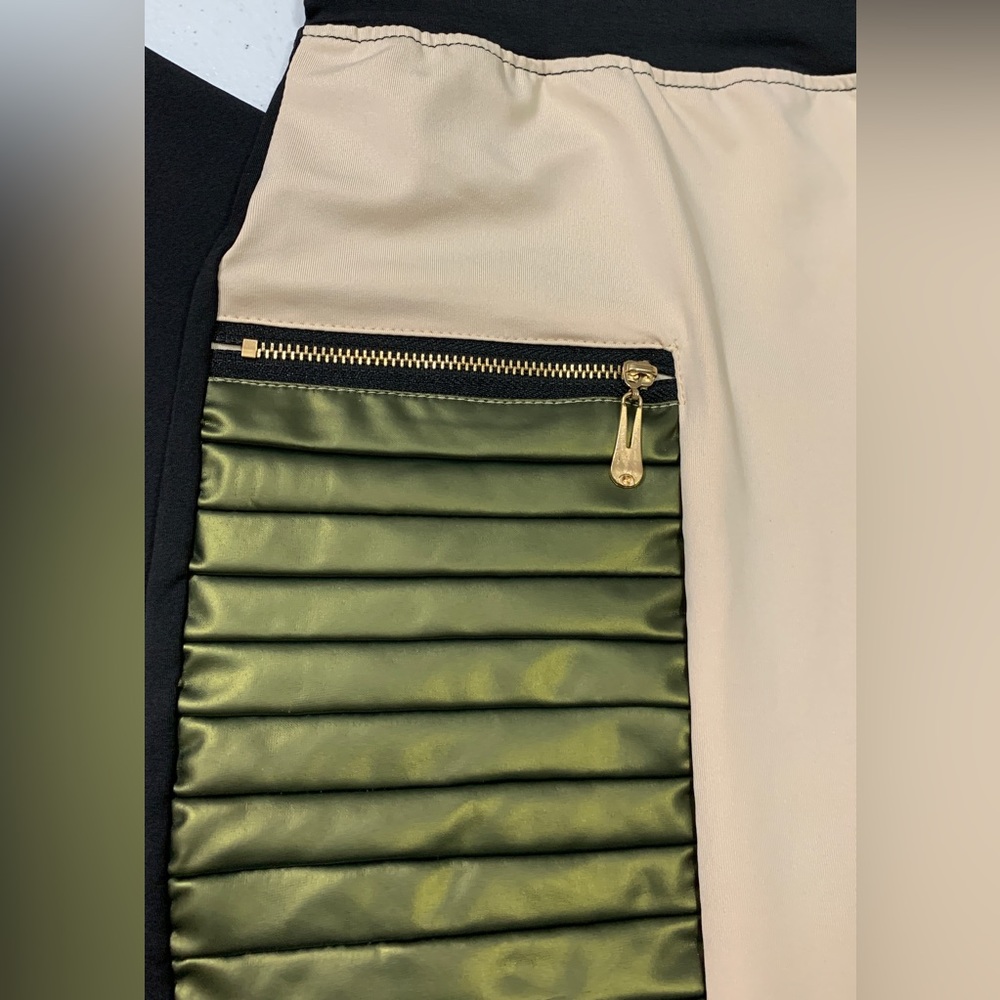 NWOT Flamingo legging with faux leather leg detail - Picture 5 of 5